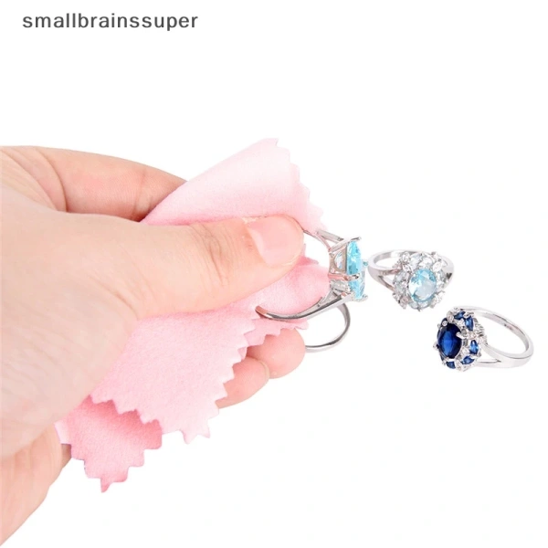 Bí mật nhỏ mà hầu hết người dùng khăn lau đánh bóng trang sức bỏ qua đến khi độ sáng dần phai màu. - Ảnh 5 Bí mật nhỏ mà hầu hết người dùng khăn lau đánh bóng trang sức bỏ qua đến khi độ sáng dần phai màu. - Ảnh 5