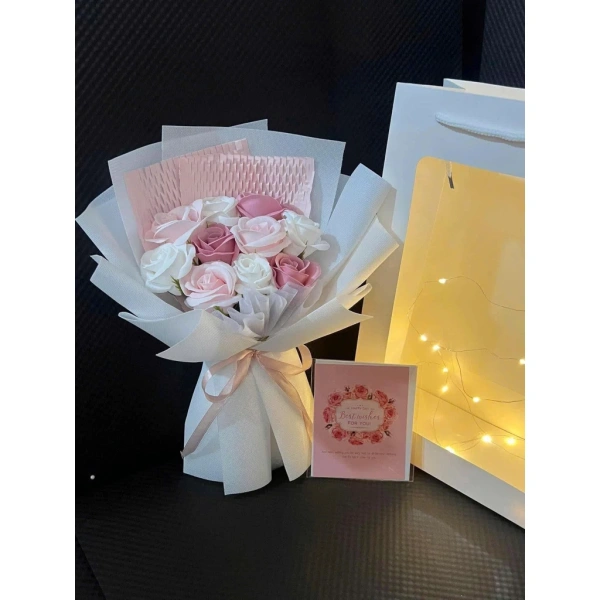 Áp dụng đầy đủ các bước trên sẽ giúp bó hoa sáp duy trì mùi thơm tự nhiên trong khoảng 3‑6 tháng, tùy thuộc vào chất lượng ban đầu của sản phẩm. (Ảnh 4)