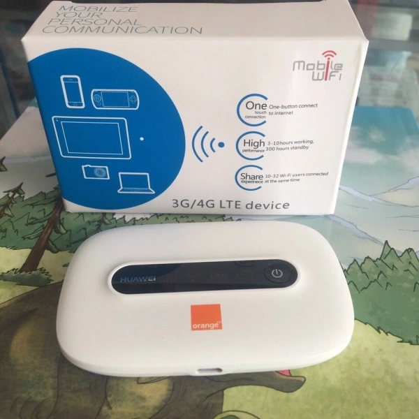 Đối với người dùng thường xuyên di chuyển – từ công nhân công trường, nhân viên bán hàng tới những du khách “đi suốt” – khả năng “cắm” và “bắt” tín hiệu 3G/4G ở bất kỳ đâu là tiêu chí quan trọng nhất. (Ảnh 2)
