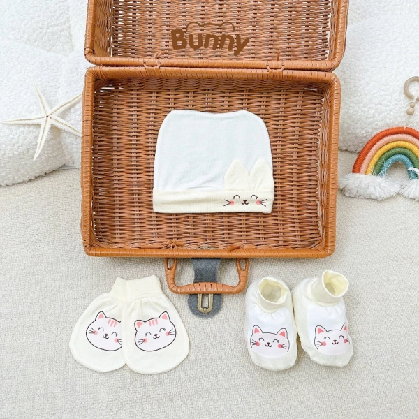 Sản phẩm Set 10 Đôi Bao Tay‑Bao Chân‑Mũ BUNNY Tai Thú Siêu Cưng Cho Bé hiện đang được giới trẻ đánh giá cao vì kết hợp đầy đủ các phụ kiện cho bé, vừa thẩm mỹ vừa thực dụng. (Ảnh 3)