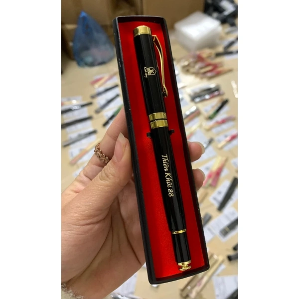 Việc lựa chọn phương pháp khắc phù hợp phụ thuộc vào độ sâu cần thiết và ngân sách của khách hàng. (Ảnh 3)
