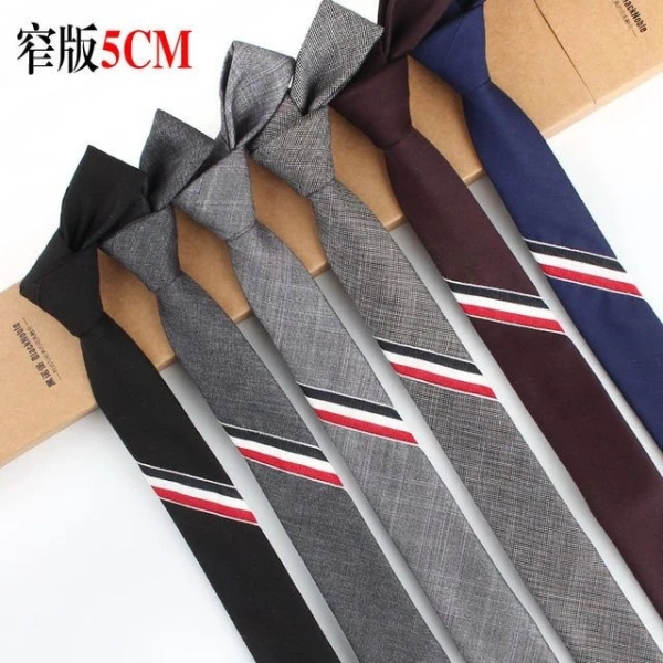 Trong các buổi họp nội bộ, sự thoải mái và ít “chiếc cầu nối” giữa các thành phần trang phục là ưu tiên. (Ảnh 3) Trong các buổi họp nội bộ, sự thoải mái và ít “chiếc cầu nối” giữa các thành phần trang phục là ưu tiên. (Ảnh 3)