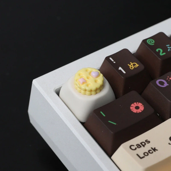 Cảm giác hài lòng khi lắp keycap bánh quy trái tim, nhưng độ bám không ngờ lại khiến người dùng phải suy nghĩ lại - Ảnh 3