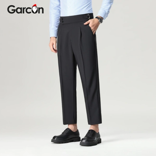 Đặt quần ở nơi thông thoáng, tránh ánh nắng trực tiếp để giữ màu và độ mềm của vải. (Ảnh 5)