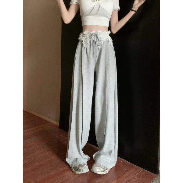 Nếu bạn thấp hơn 160 cm, hãy cân nhắc cắt gấu chân ngắn hơn một vài centimet so với mẫu chuẩn “tầng-mopping”. (Ảnh 3)