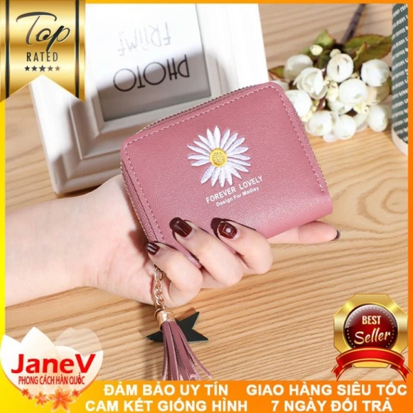 Việc cầm tay khiến ví mini dễ dàng được cầm trong bàn tay hoặc gắn lên dây đeo cổ áo, phù hợp với những ai thích “đồ dùng trong tầm tay”. (Ảnh 3) Việc cầm tay khiến ví mini dễ dàng được cầm trong bàn tay hoặc gắn lên dây đeo cổ áo, phù hợp với những ai thích “đồ dùng trong tầm tay”. (Ảnh 3)
