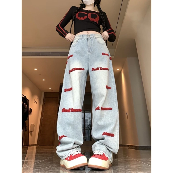 Cạp cao và ống rộng của quần jeans vintage dáng rộng có thể làm giảm thoải mái khi di chuyển cả ngày - Ảnh 5