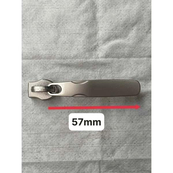 So với các sản phẩm khác, cặp đầu kéo Tripmap cung cấp tính năng linh hoạt (cả khóa âm và nổi), giá thành hợp lý và dễ dàng lắp đặt – một lựa chọn cân bằng cho những ai không muốn đầu tư quá mức nhưng vẫn cần độ bền cao. (Ảnh 5)