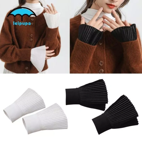 Hiện nay có ba loại vòng đeo tay được người tiêu dùng ưa chuộng nhất: vòng bằng kim loại mạ vàng, vòng hợp kim không gỉ và vòng nhựa silicone. (Ảnh 5)