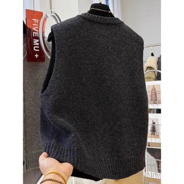 Đây là một lựa chọn hấp dẫn cho những ai muốn kết hợp giữa phong cách retro và tính tiện dụng cao. (Ảnh 4) Đây là một lựa chọn hấp dẫn cho những ai muốn kết hợp giữa phong cách retro và tính tiện dụng cao. (Ảnh 4)
