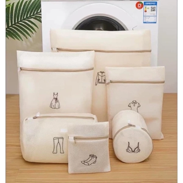 Khi cân nhắc đầu tư vào túi giặt, người tiêu dùng thường so sánh ba lựa chọn chính: túi lưới đơn lớp, túi lưới mỏng (không đủ ba lớp) và túi lưới ba lớp. (Ảnh 5)