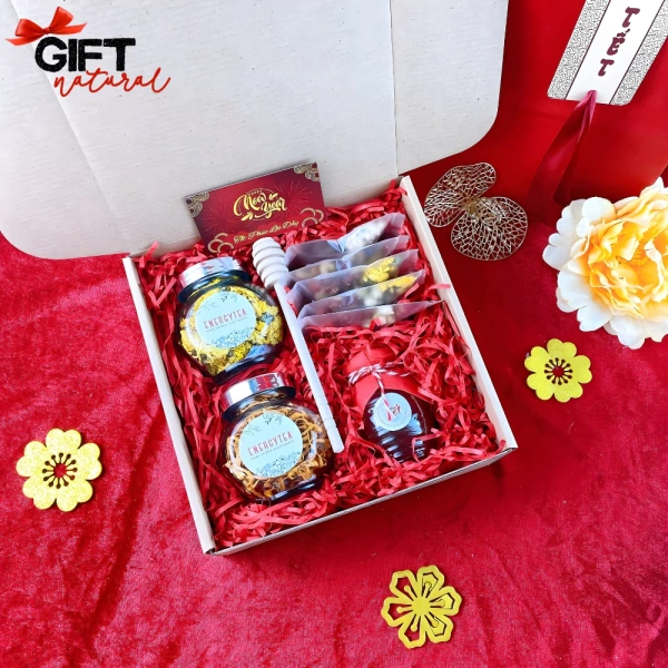 Chi tiết nào trong bộ trà thảo mộc khiến quà Tết trở nên tinh tế hơn so với mong đợi - Ảnh 1