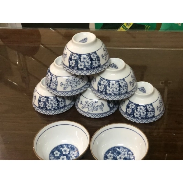 Hạt gạo có cấu tạo bề mặt tương đối nhám và chứa nhiều tinh bột tự nhiên. (Ảnh 2)