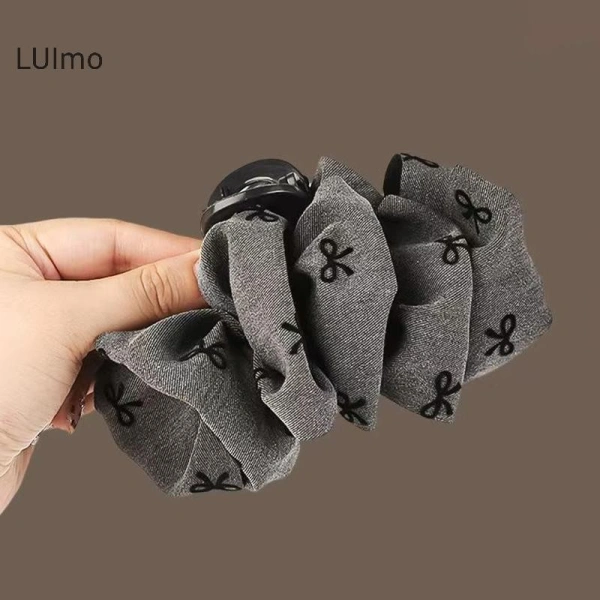 Rõ ràng, nơ vuốt mang lại vẻ đáng yêu, hoài cổ cho phong cách Pháp cổ điển. (Ảnh 3)
