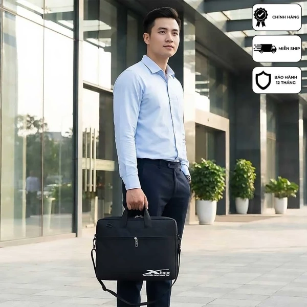 Một chiếc túi laptop được thiết kế cho việc mang đeo vai lâu dài cần có dây đeo êm ái, khả năng điều chỉnh linh hoạt. (Ảnh 3) Một chiếc túi laptop được thiết kế cho việc mang đeo vai lâu dài cần có dây đeo êm ái, khả năng điều chỉnh linh hoạt. (Ảnh 3)