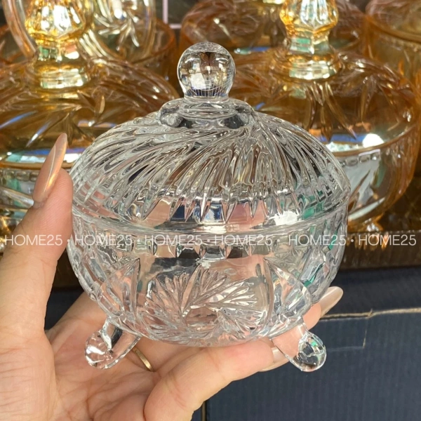 Một khay meka tiêu chuẩn dài khoảng 40 cm, rộng 25 cm, sâu 10 cm. (Ảnh 3) Một khay meka tiêu chuẩn dài khoảng 40 cm, rộng 25 cm, sâu 10 cm. (Ảnh 3)