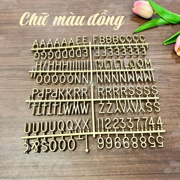 Màu sắc của chữ gắn bảng nỉ thường được in bằng công nghệ in lụa hoặc in chuyển nhiệt. (Ảnh 2)