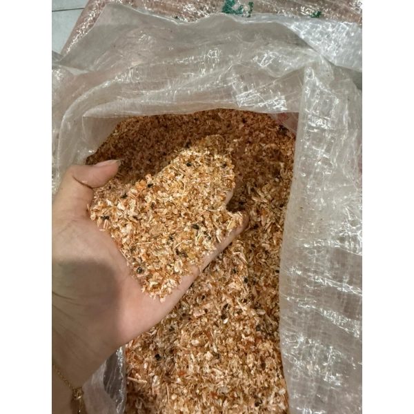 Chuyển sang vỏ tôm khô khiến gà cưng mất khẩu vị, chi tiết nhỏ mà nhiều người bỏ qua - Ảnh 1