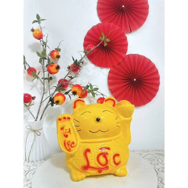 Có nên đặt heo đất mèo thần tài kích thước to trong tủ bếp để tiết kiệm tiền và đón may mắn? - Ảnh 1