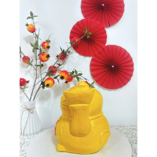 Đặt heo đất trong tủ bếp mang lại một số ưu điểm cụ thể, không chỉ về mặt thẩm mỹ mà còn về thói quen tài chính cá nhân. (Ảnh 3)