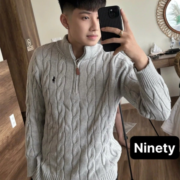 Sản phẩm Áo Len Thêu Ngựa Bản Cổ Cao Chất Len Dày Dặn Loại 1 Cực Ấm-Áo Len Nam Nữ Hàng Đẹp Chuẩn Form Phong Cách Hàn Quốc hiện đang có mức giá 309.000 VNĐ (giá gốc 373.890 VNĐ) trên Trang web. (Ảnh 5)