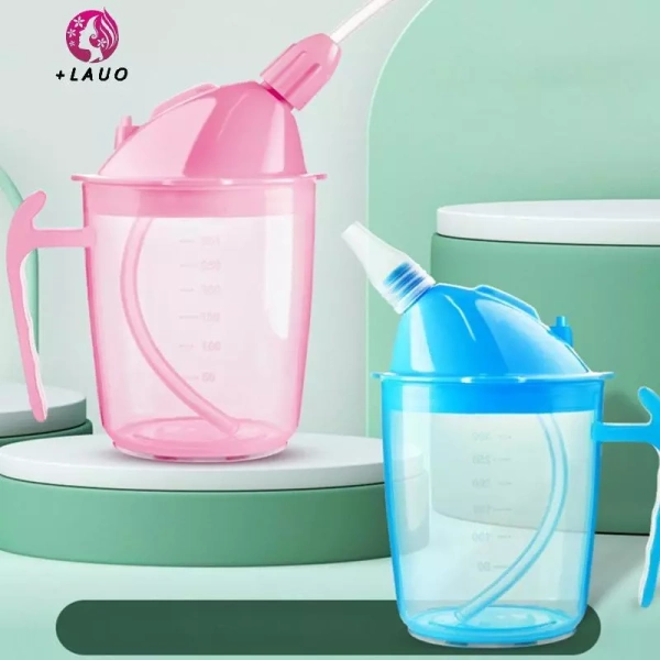 Với những cải tiến vừa nêu, cốc sippy hiện đại không chỉ tối ưu an toàn mà còn nâng cao chất lượng cuộc sống cho người cao tuổi. (Ảnh 4)