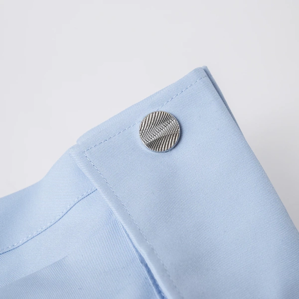 Cufflinks kim loại chống rỉ không chỉ làm nổi bật trang phục mà còn nâng tầm tự tin trong những buổi họp quan trọng - Ảnh 5 Cufflinks kim loại chống rỉ không chỉ làm nổi bật trang phục mà còn nâng tầm tự tin trong những buổi họp quan trọng - Ảnh 5