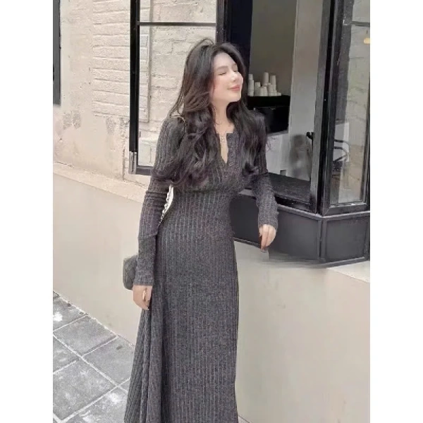 Ngay cả khi áo len đã giữ ấm, cơ thể vẫn có xu hướng “đổ mồ hôi” nếu môi trường quá ấm. (Ảnh 5)