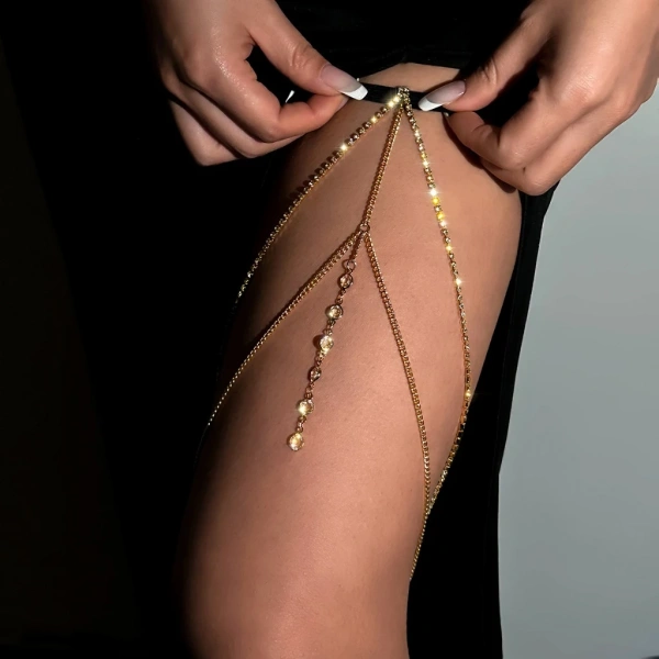 Đối với những ai đang tìm kiếm một mẫu dây chân đáp ứng đầy đủ các tiêu chí trên, Dây Chân Phong Cách Châu Âu & Mỹ - Hot Trend Thời Trang (Mã C1) là một lựa chọn đáng cân nhắc. (Ảnh 4) Đối với những ai đang tìm kiếm một mẫu dây chân đáp ứng đầy đủ các tiêu chí trên, Dây Chân Phong Cách Châu Âu & Mỹ - Hot Trend Thời Trang (Mã C1) là một lựa chọn đáng cân nhắc. (Ảnh 4)