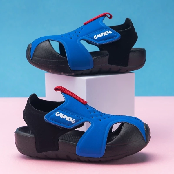 Đế mềm của giày sandal bé trai chính là bí quyết giữ con thoải mái cả ngày hè - Ảnh 1
