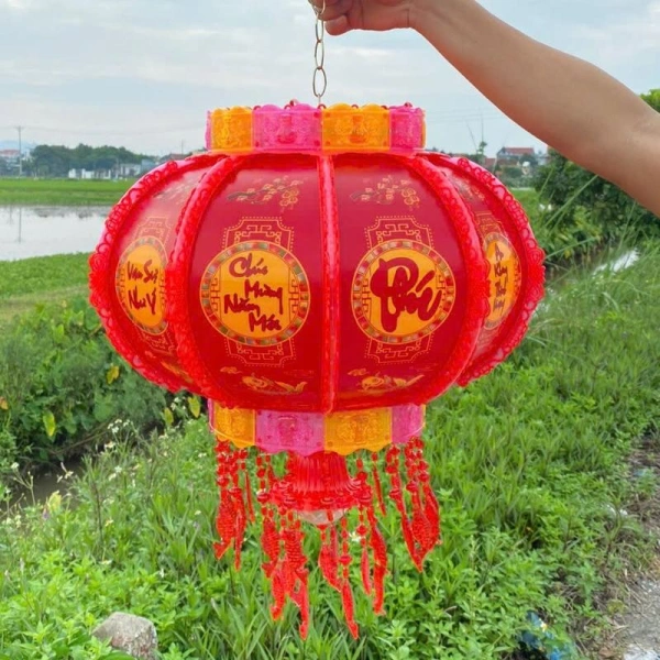 Trong các buổi tiệc hoặc lễ hội Tết, mục tiêu là tạo ra “sân khấu ánh sáng”. (Ảnh 4)