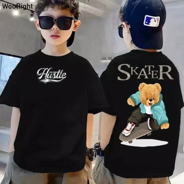 Khi đặt áo online, phụ huynh thường dựa vào bảng size để lựa chọn, nhưng ít người để ý tới một chi tiết “ẩn”: kết cấu vòng cổ tròn có thể co dãn đến mức độ nào. (Ảnh 3)