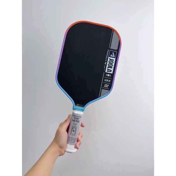 Độ nhám siêu mịn của mặt carbon vợt pickleball nâng cao kiểm soát, nhưng liệu sức bám tay có bị giảm? - Ảnh 3 Độ nhám siêu mịn của mặt carbon vợt pickleball nâng cao kiểm soát, nhưng liệu sức bám tay có bị giảm? - Ảnh 3