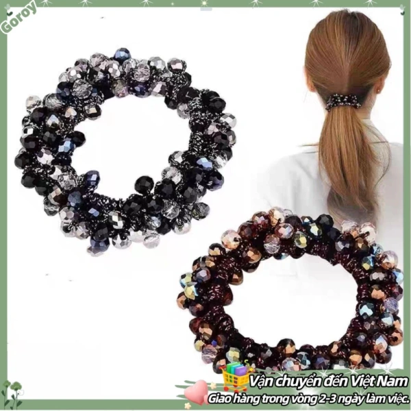 Đôi khi vẻ sáng bóng của vòng buộc tóc pha lê lại ẩn chứa những lo lắng về độ co giãn khi dùng liên tục - Ảnh 1