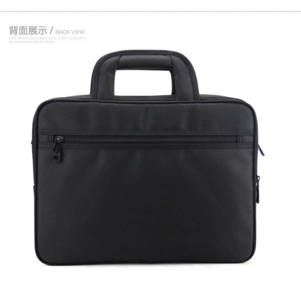 Trong quá trình kiểm tra, việc đặt laptop 14‑inch và một số tài liệu dày khoảng 3 cm vẫn giữ được vị trí ổn định, không trượt khi di chuyển. (Ảnh 5)