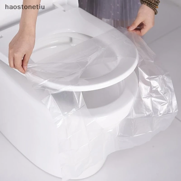 Mặc dù các ưu điểm nêu trên khá thuyết phục, nhưng việc tin tưởng trọn vẹn vào vỏ bồn cầu dùng một lần vẫn có thể để lại những “khoảnh khắc không mong muốn”. (Ảnh 2) Mặc dù các ưu điểm nêu trên khá thuyết phục, nhưng việc tin tưởng trọn vẹn vào vỏ bồn cầu dùng một lần vẫn có thể để lại những “khoảnh khắc không mong muốn”. (Ảnh 2)