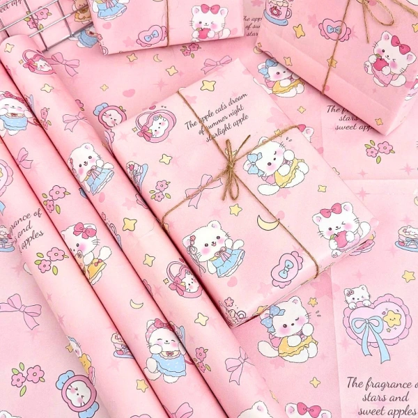Giấy gói quà handmade có họa tiết ngộ nghĩnh thường làm mất cân bằng màu sắc, khiến món quạ́c mất đi nét sang trọng. - Ảnh 5
