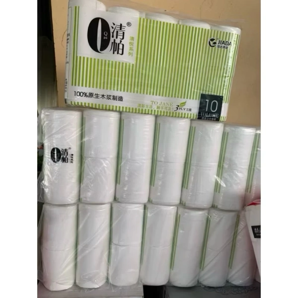 Quá trình cuộn giấy tại nhà máy là một công đoạn quan trọng, nếu máy móc không được cân chỉnh chính xác, cuộn có thể bị “chèn” lệch so với trục quay. (Ảnh 3)