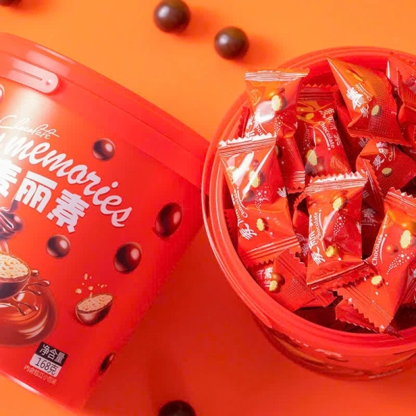 Hương vị socola và bánh Oreo trong hộp đỏ làm bữa nghỉ chợt trở nên bất ngờ hơn bao giờ hết - Ảnh 4