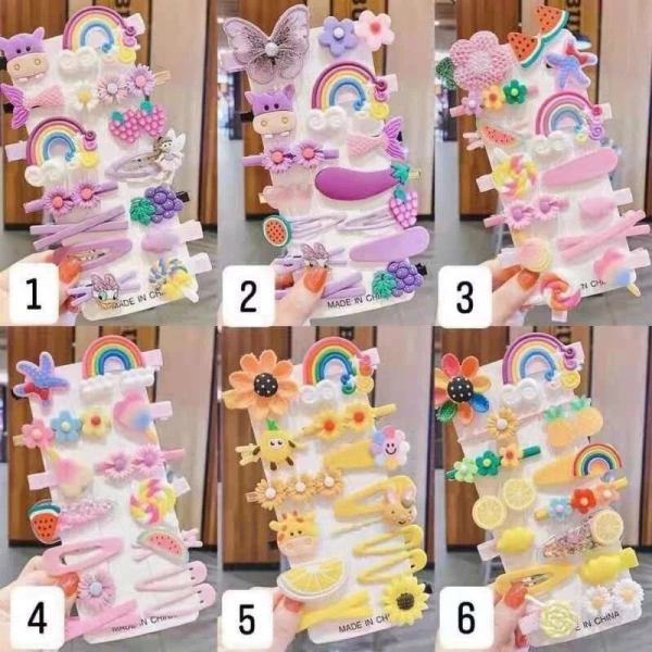 Trẻ nhỏ thường có những thói quen vận động mạnh mẽ: chạy, nhảy, leo trèo, và thường không quan tâm tới việc giữ tóc cố định. (Ảnh 2) Trẻ nhỏ thường có những thói quen vận động mạnh mẽ: chạy, nhảy, leo trèo, và thường không quan tâm tới việc giữ tóc cố định. (Ảnh 2)