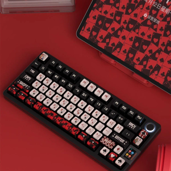 Keycap PBT trong suốt bốn mặt mờ thường làm giảm độ bám khi gõ lâu, điều mà ít người để ý - Ảnh 4