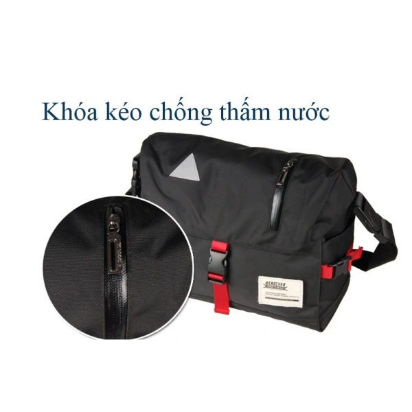 Trong thời đại mạng xã hội, một bức ảnh “bảnh bỡ” trên Instagram hay một video TikTok đầy màu sắc có thể khiến người tiêu dùng tin rằng chiếc túi đeo chéo không chỉ là vật dụng chứa đồ mà còn là “thẻ danh thiếp” của cá nhân. (Ảnh 2) Trong thời đại mạng xã hội, một bức ảnh “bảnh bỡ” trên Instagram hay một video TikTok đầy màu sắc có thể khiến người tiêu dùng tin rằng chiếc túi đeo chéo không chỉ là vật dụng chứa đồ mà còn là “thẻ danh thiếp” của cá nhân. (Ảnh 2)