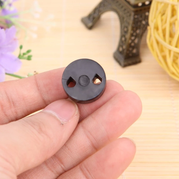 Trên thị trường có đa dạng chất liệu và thiết kế, mỗi loại đều có ưu nhược điểm riêng. (Ảnh 3) Trên thị trường có đa dạng chất liệu và thiết kế, mỗi loại đều có ưu nhược điểm riêng. (Ảnh 3)