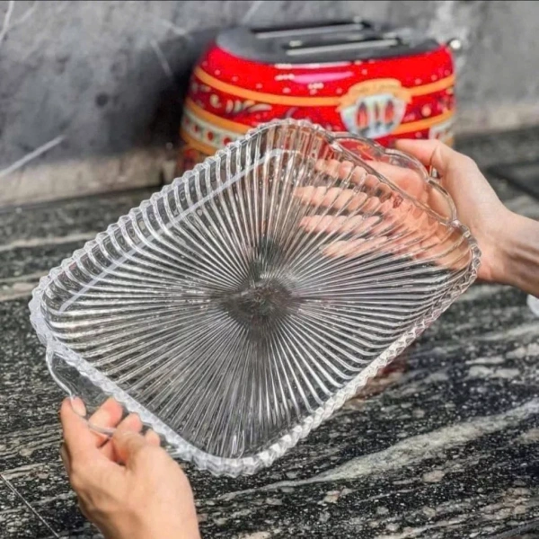 Dù có vô vàn điểm mạnh, khay thủy tinh vàng cũng không tránh khỏi một số bất tiện mà người dùng thường gặp. (Ảnh 3)