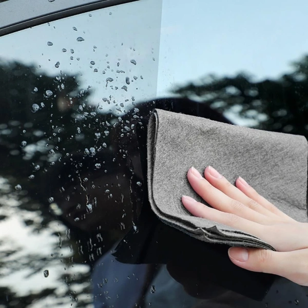 Vì vậy, để đạt kết quả tốt nhất, bạn cần chú ý điều chỉnh độ ẩm của khăn, chọn dung dịch phù hợp và giặt đúng cách. (Ảnh 4)