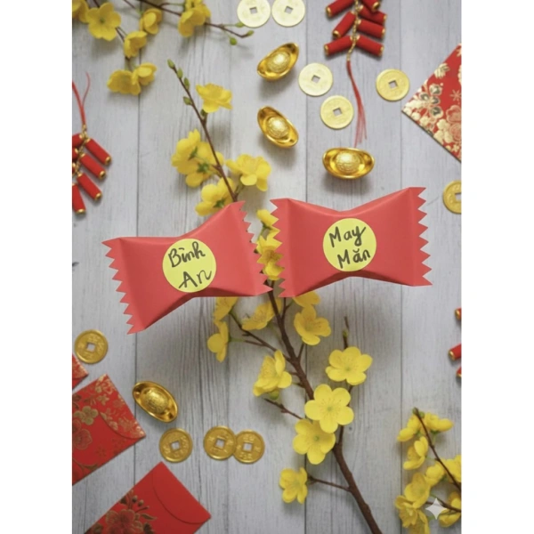 Với quy trình này, mỗi phong bao sẽ trông ngăn nắp, không chỉ mang lại niềm vui mà còn thể hiện sự tỉ mỉ trong việc chuẩn bị. (Ảnh 4) Với quy trình này, mỗi phong bao sẽ trông ngăn nắp, không chỉ mang lại niềm vui mà còn thể hiện sự tỉ mỉ trong việc chuẩn bị. (Ảnh 4)