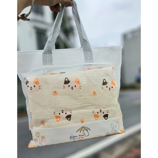 Trong thị trường hiện nay, Chăn xô cho bé sơ sinh vải muslin hạt đậu họa tiết xinh xắn, kiểu dáng Hàn Quốc Cho Bé Uni Baby đang thu hút nhiều sự quan tâm nhờ cấu trúc hai mặt độc đáo. (Ảnh 5) Trong thị trường hiện nay, Chăn xô cho bé sơ sinh vải muslin hạt đậu họa tiết xinh xắn, kiểu dáng Hàn Quốc Cho Bé Uni Baby đang thu hút nhiều sự quan tâm nhờ cấu trúc hai mặt độc đáo. (Ảnh 5)