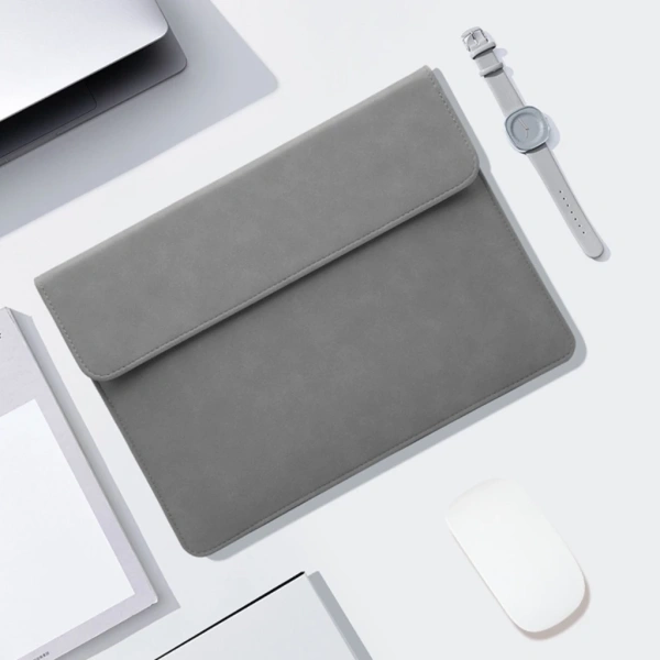 Da tổng hợp được xử lý đặc biệt để ngăn thẩm thấu nước và bụi. (Ảnh 5)