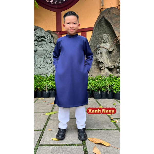 Áo Dài Nam, Áo Dài Tết Bé Trai của thương hiệu MR TWINS KID được thiết kế với độn vai mút nhẹ, giúp tạo độ rộng và thẳng cho vai áo. (Ảnh 5)