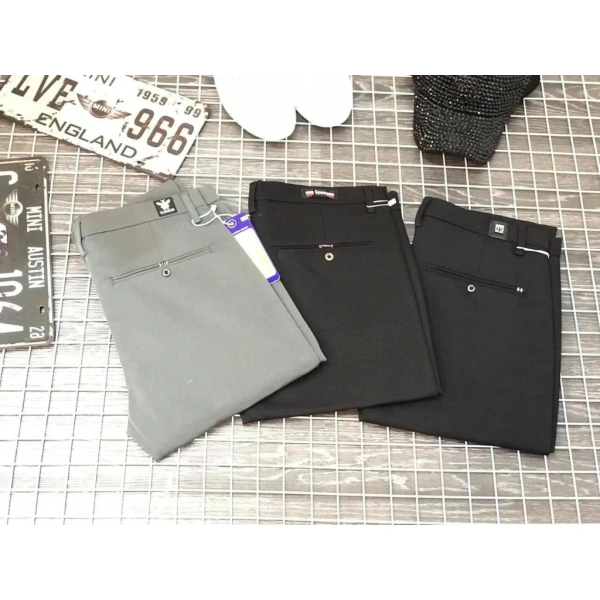Đối với những ai muốn đầu tư vào chiếc quần tây chất lượng, việc so sánh các sản phẩm giúp quyết định mua hàng thông minh. (Ảnh 4)
